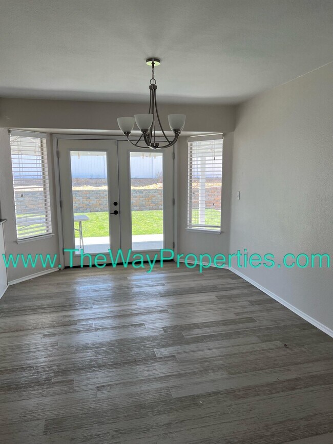 Building Photo - 13600 La Villa Dr