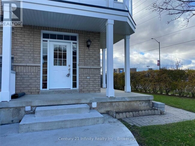 Building Photo - 5688 Pegasus St