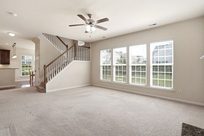 Foto del edificio - WAKEFIELD HOME WITH 4 BEDROOMS- GREAT HOME!