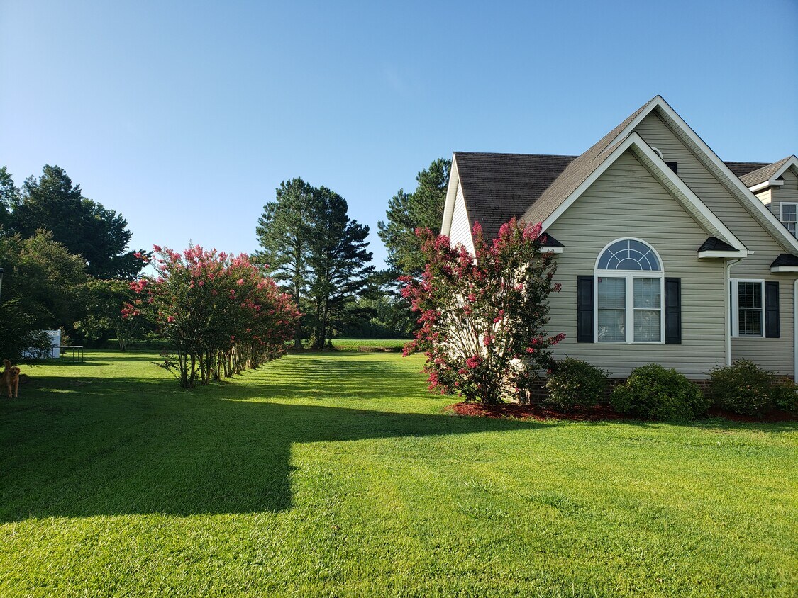 Building Photo - 134 Cottonwood Dr