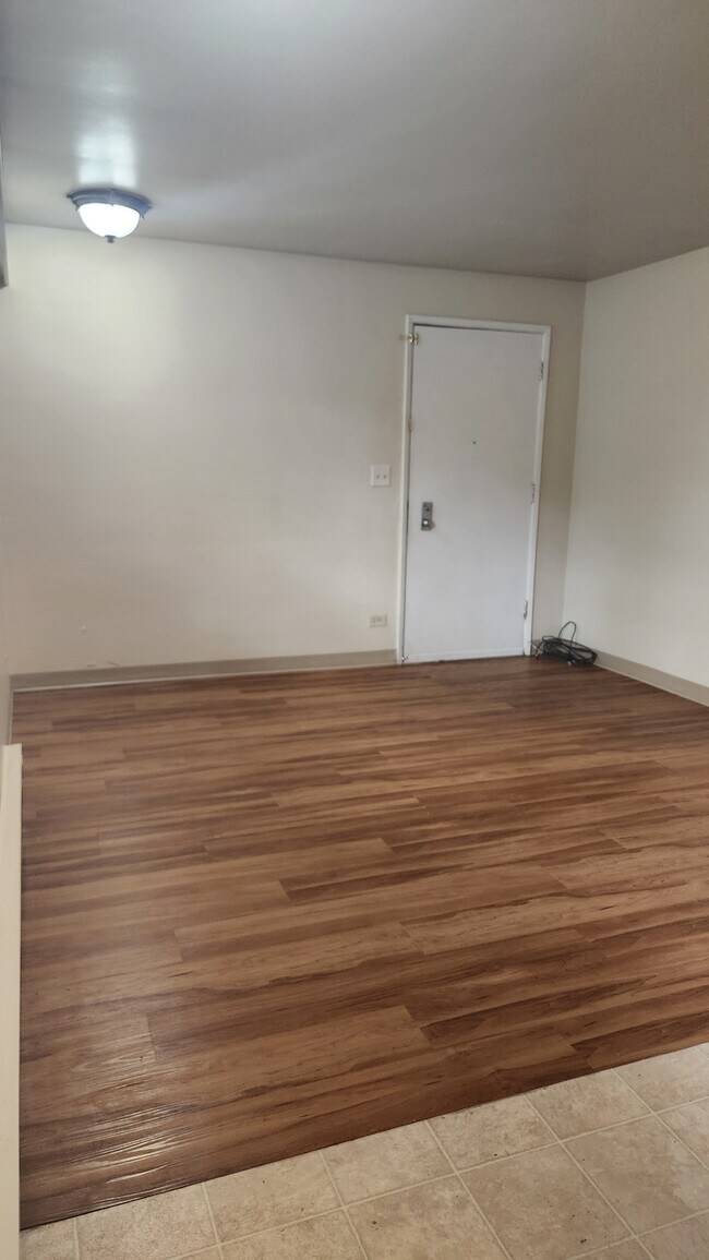 Foto del edificio - 2151 W 16th Ct