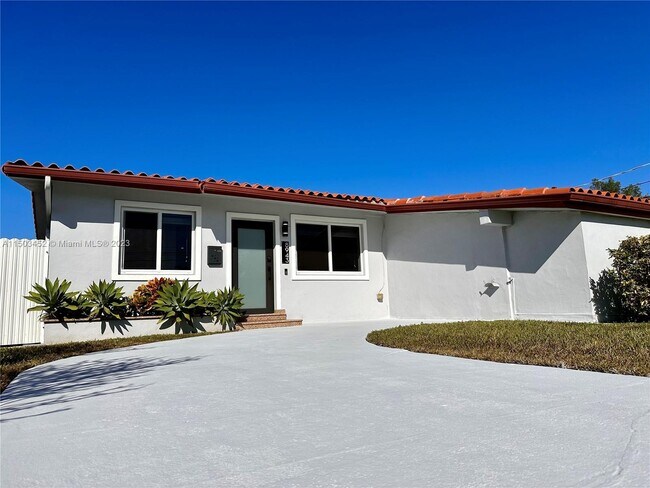 Foto del edificio - 8943 SW 25th St