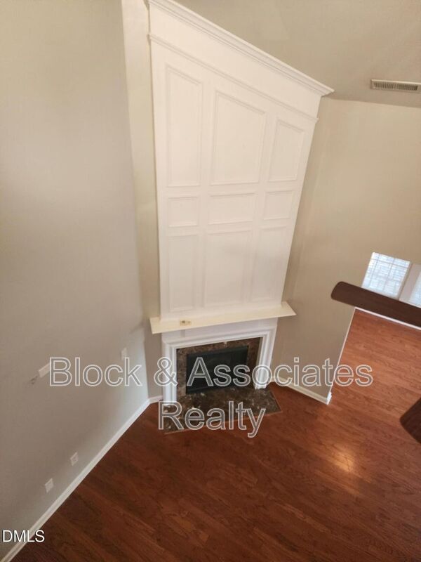 Foto del edificio - 3912 Cathedral Bell Rd