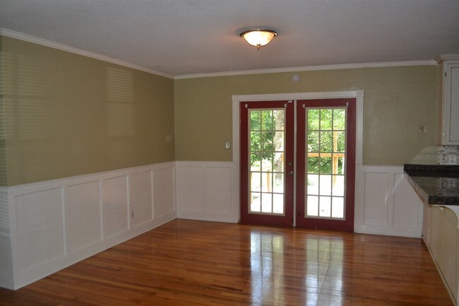 Building Photo - 2301 Spoonwood Dr