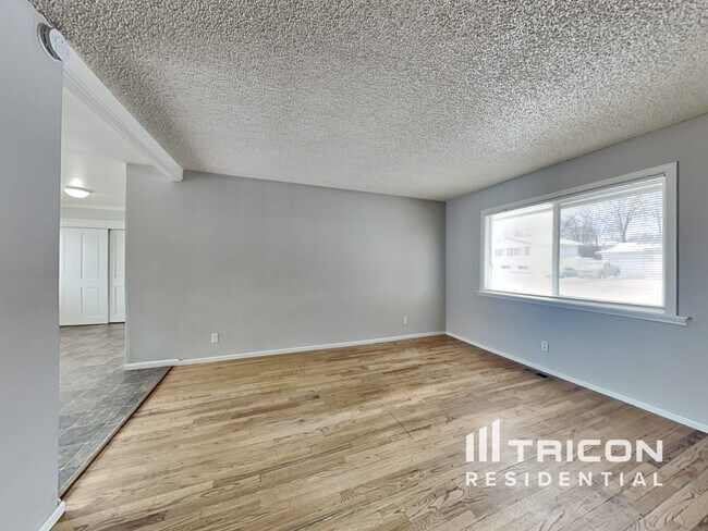 Building Photo - 3235 Everett Drive Reno NV