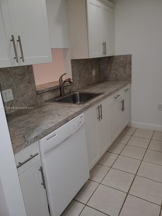 Foto del edificio - 8261 SW 128th St