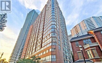 Building Photo - 1055 Bay St.