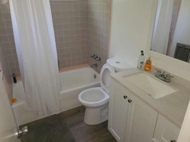 Foto del edificio - 939 Palms Blvd