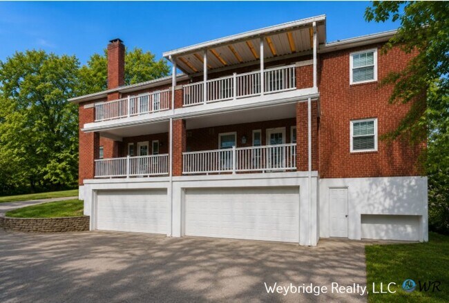 Foto del edificio - 3518 Hazelwood Ave