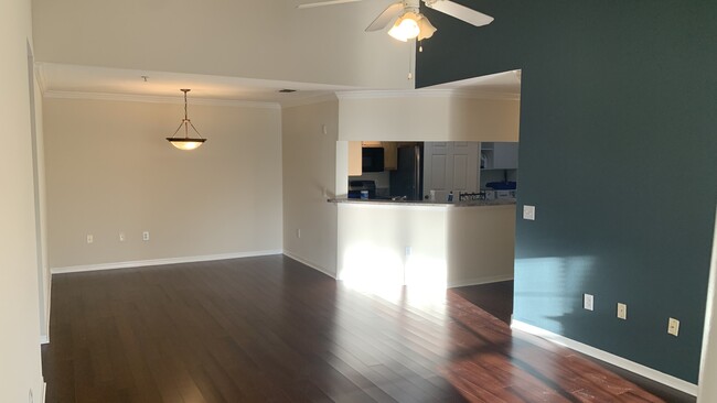 Foto del edificio - 10961 BURNT MILL Rd