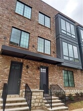 Building Photo - 314 Fair St SW