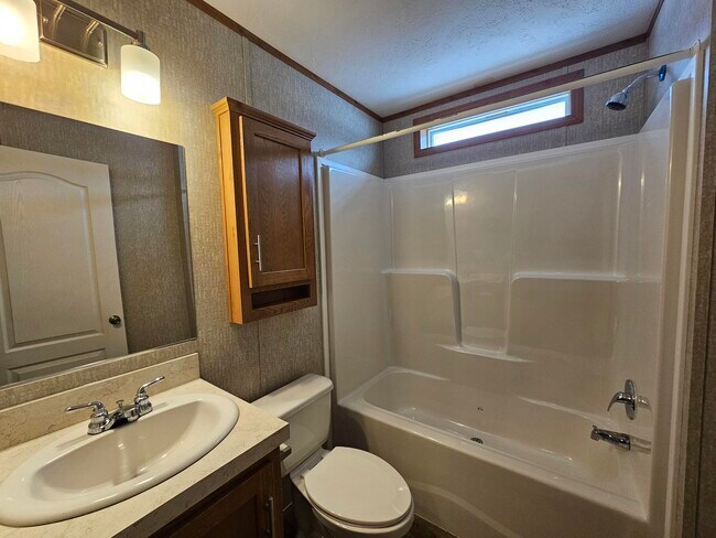 Building Photo - 119 Rodeo Dr