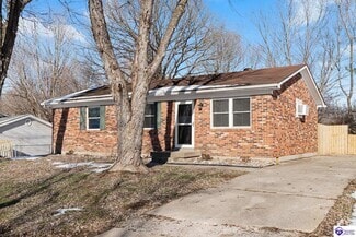 Building Photo - 1045 Greenway Dr