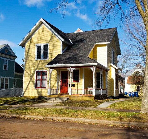 Front of House - 506 Adams St
