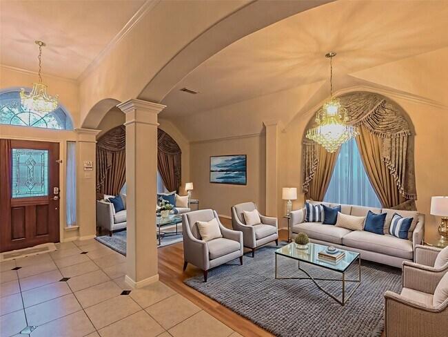 Foto del edificio - 15811 Sandisfield Ln