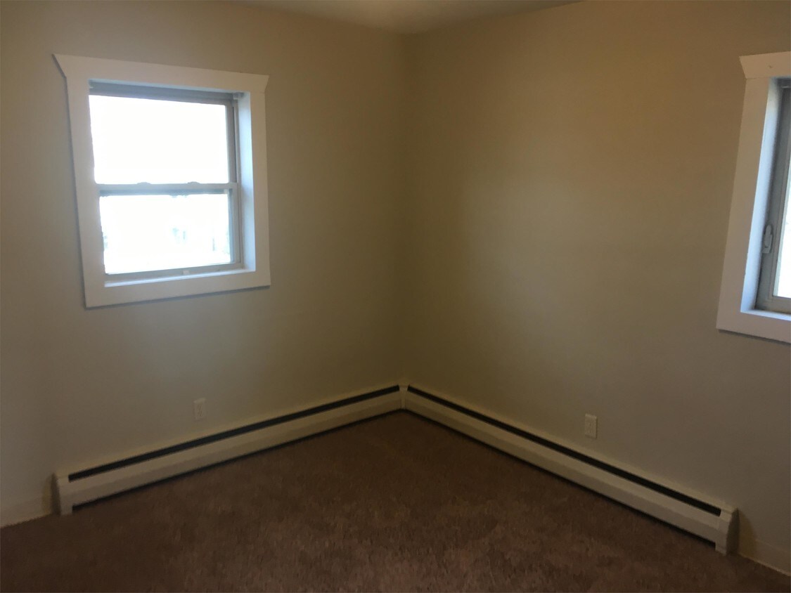 Foto principal - 414-424 E Cedar Ave
