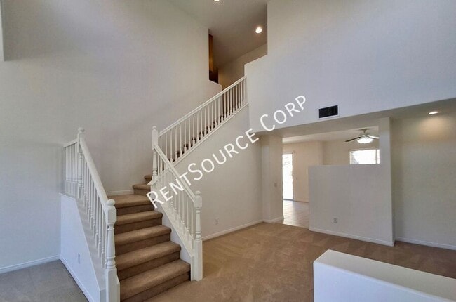 Building Photo - 24335 Alyssum Pl