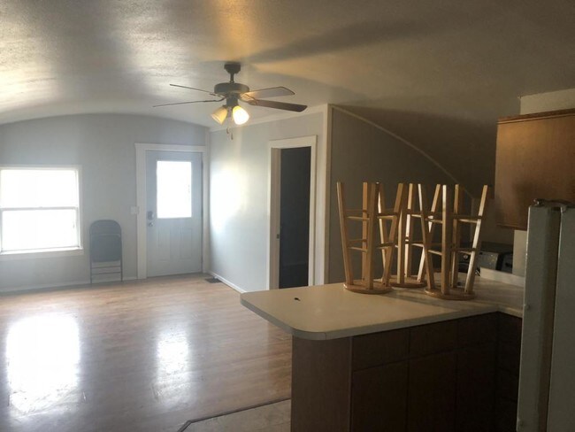 Foto del edificio - 3947 E Calvary Rd Unit 3