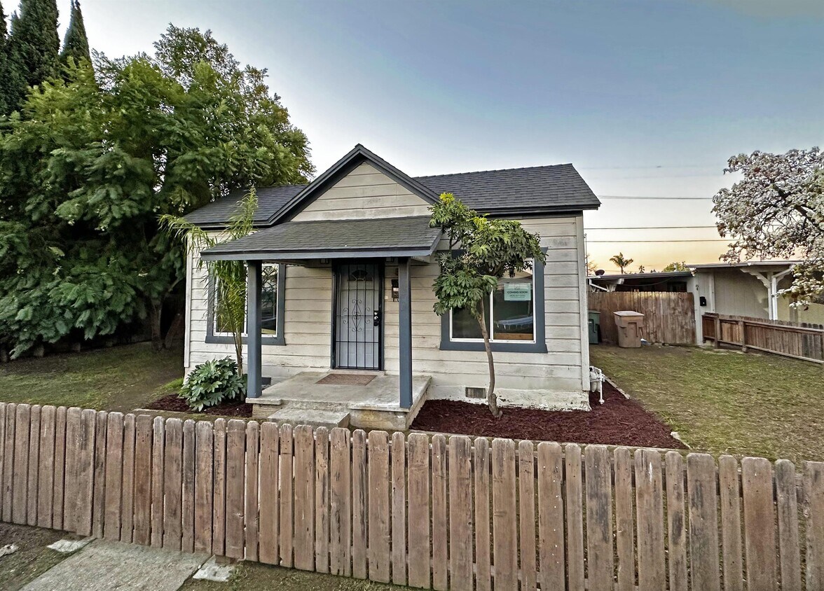 Primary Photo - 80 Forbes Ln