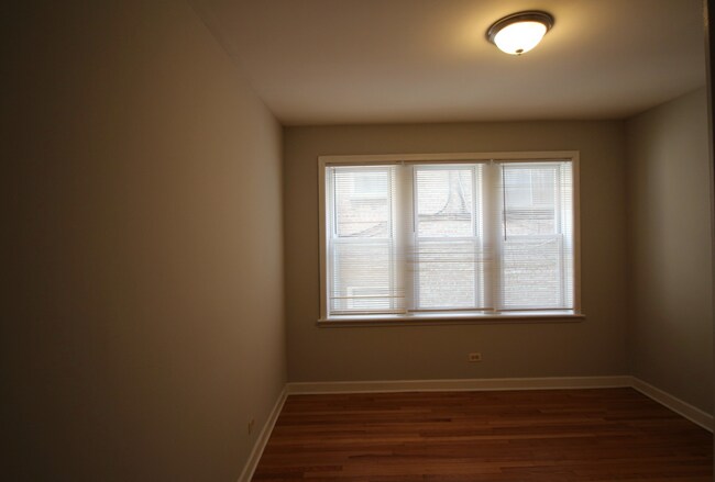 Bedroom - 4250 N Keystone Ave