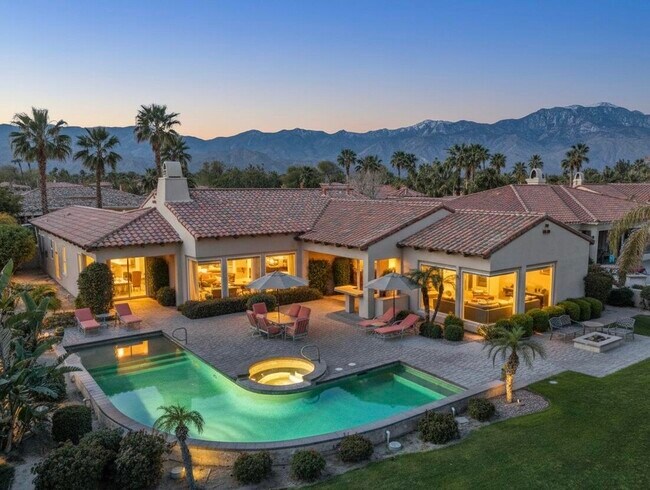 Foto del edificio - 136 Royal St Georges Way