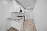 Foto principal - 631 W ROSCOE St