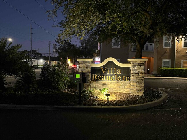 Building Photo - 9536 Armelle Way