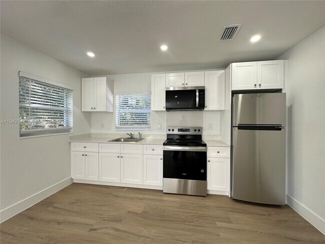 Foto del edificio - 3331 SW 15th Ave