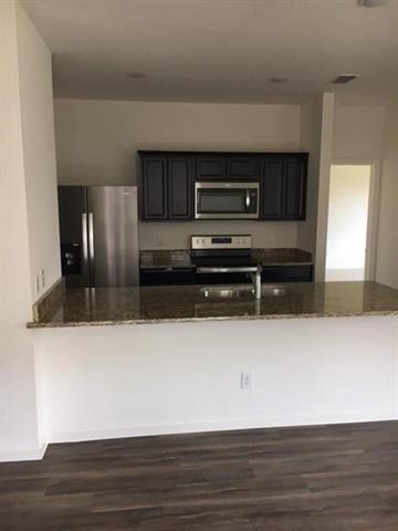 Building Photo - 825 Cedar Elm Dr