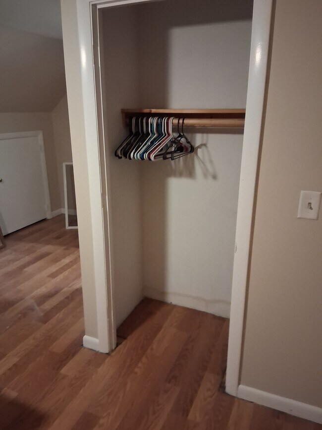 Foto del edificio - 775 Knotty Oak Rd