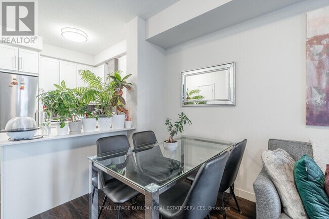 Photo du bâtiment - 2087 Fairview St