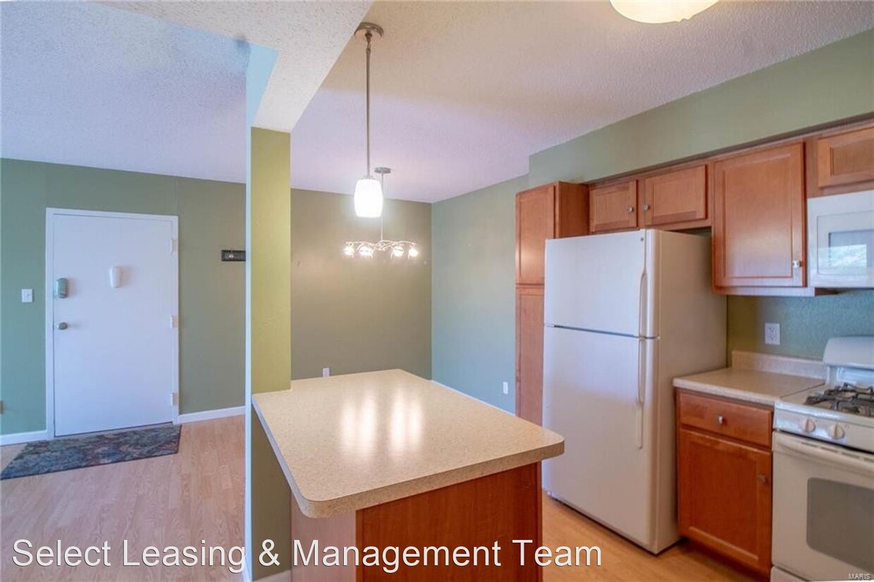 Primary Photo - 2 br, 1 bath House - 1434 Willow Brook #10