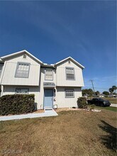 Building Photo - 1005 SW 48th Terrace