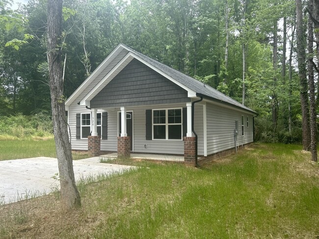 Building Photo - 320 Groves Ave