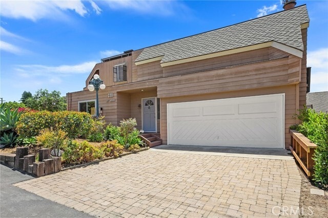 Building Photo - 390 St Ann's Dr