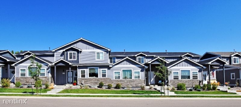 Foto principal - 704 Finch Dr