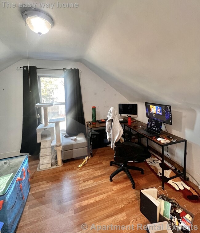 Building Photo - 282 Lowell St