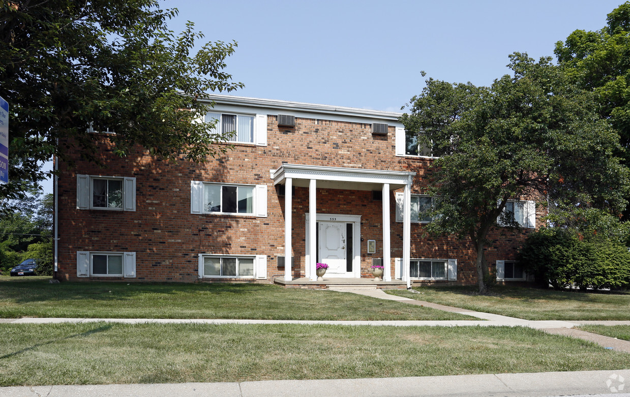 Primary Photo - Eastwyck Apartments