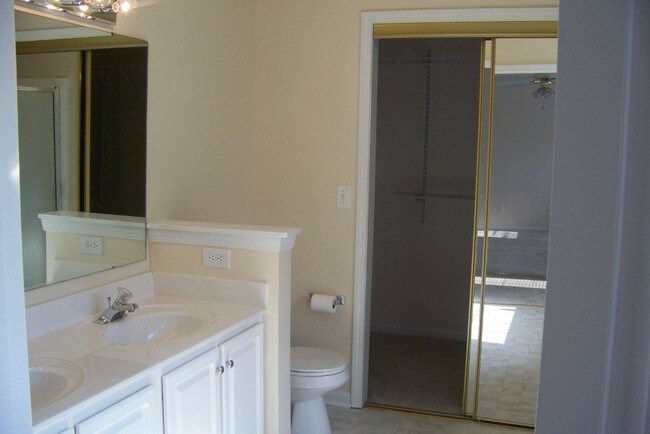 Foto del edificio - 109 Edgecliff Way