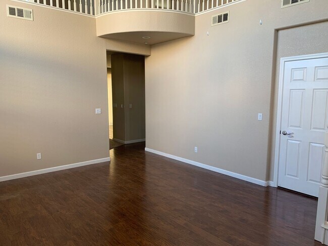 Foto del edificio - Great 4 Bedroom, 3 Bath in Oakley!