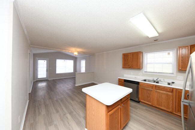 Building Photo - 1663 Sails Way