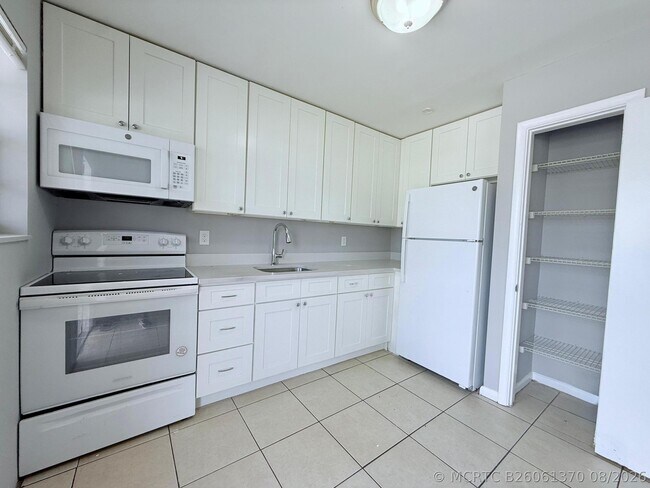 Foto del edificio - 4308 Greenwood Ave