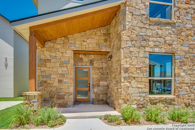 Building Photo - 1702 Gruene Vineyard Crossing