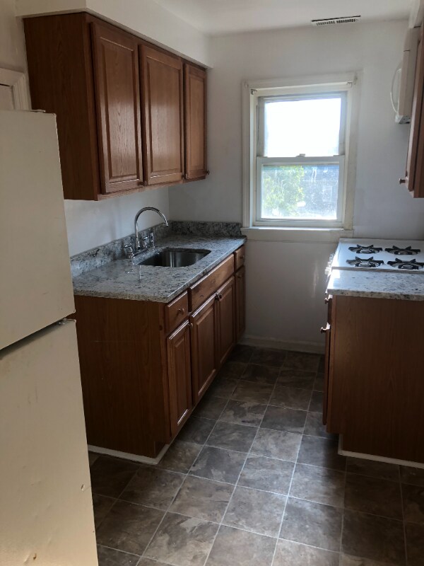 Foto del edificio - 4101 Fernhill Ave