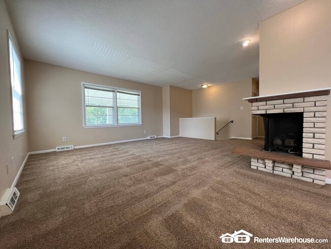 Foto del edificio - 2501 Rocklyn Dr