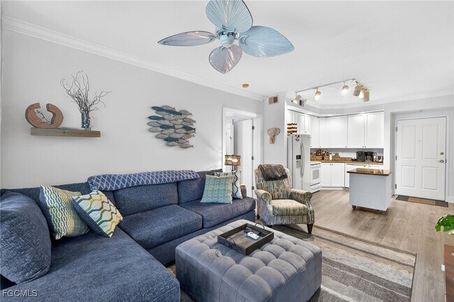 Foto del edificio - 2825 Palm Beach Blvd