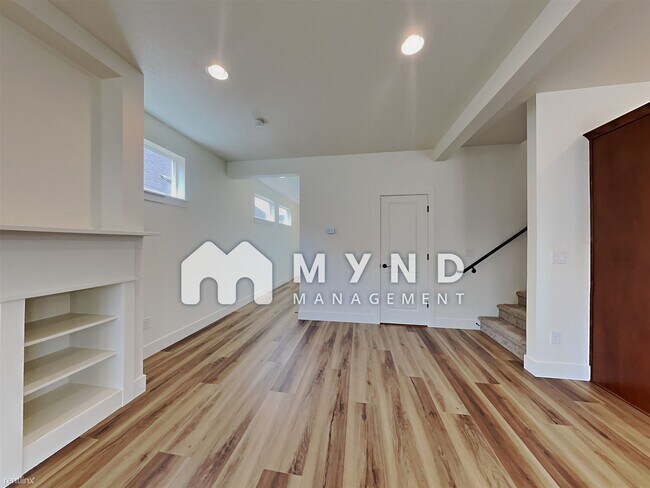 Building Photo - 3 br, 2.5 bath House - 12415 NE 102nd Way