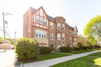 Building Photo - 4941 N Monitor Ave