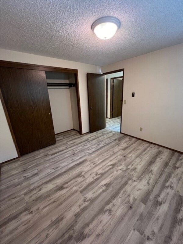 Building Photo - 106 La Villa Dr
