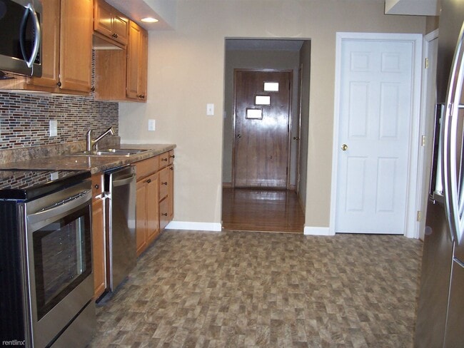 Building Photo - 3 br, 2 bath House - 2773 17th Ave N